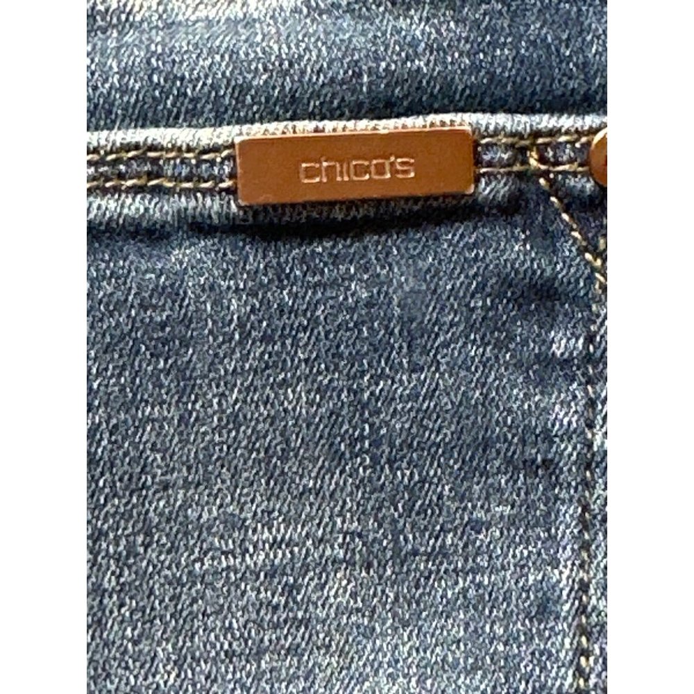Chicos Jeans Womens Dark Wash Raw Hem So Slimming Girlfriend Slim Leg Crop - Picture 7 of 7